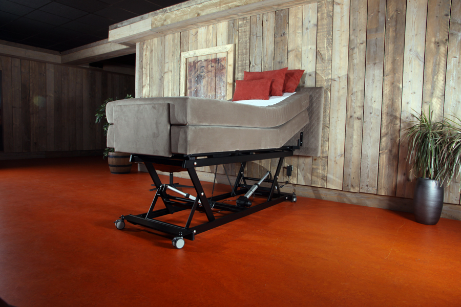 Hoog-laag boxspring Ölafson qqq841 maat 90 x 210.  HAGELNIEUW, VOOR ALS U SNEL EEN BED IN HUIS WILT HEBBEN. Nu met enorme korting!